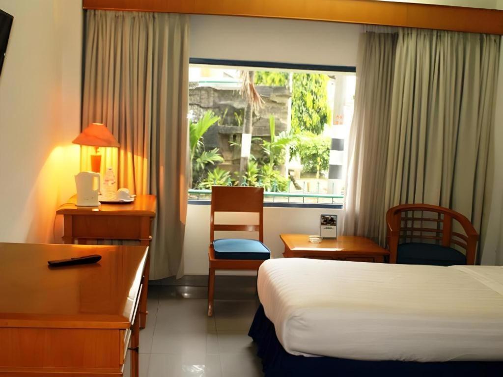 Hotel Marcopolo Bandar Lampung Zewnętrze zdjęcie