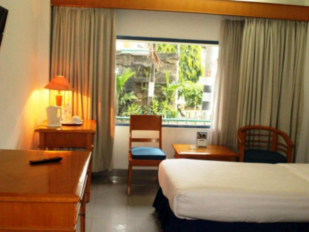 Hotel Marcopolo Bandar Lampung Zewnętrze zdjęcie