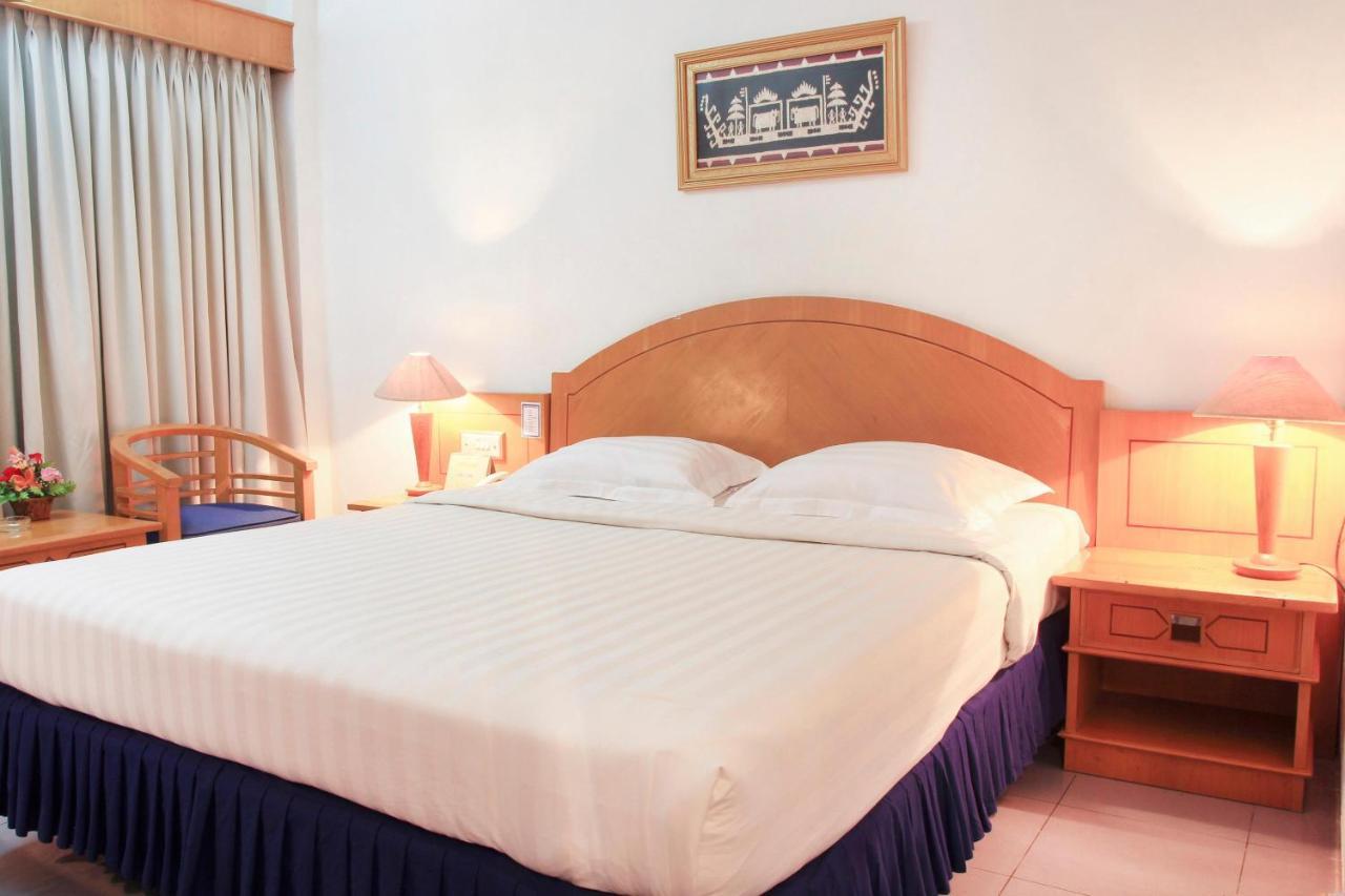 Hotel Marcopolo Bandar Lampung Zewnętrze zdjęcie