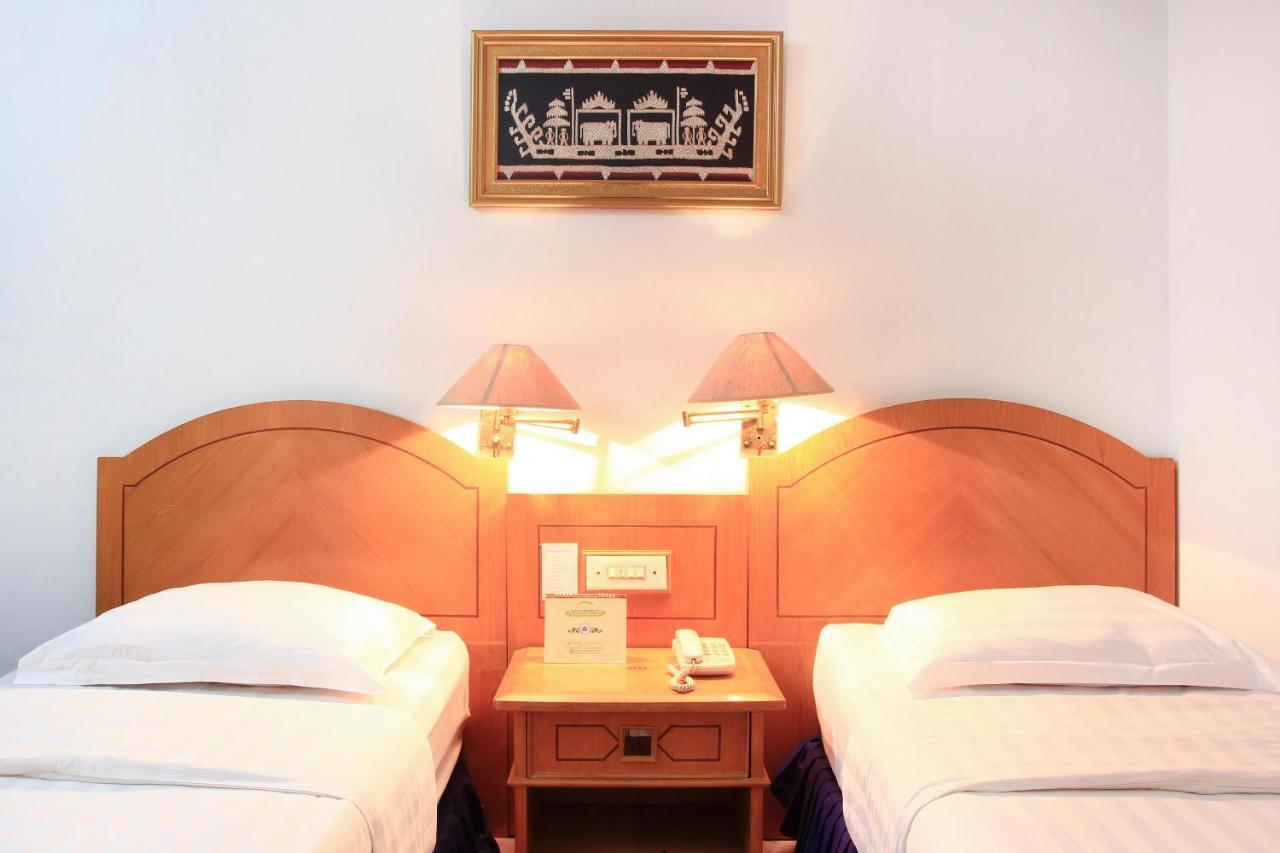 Hotel Marcopolo Bandar Lampung Zewnętrze zdjęcie