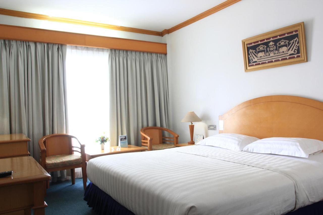 Hotel Marcopolo Bandar Lampung Zewnętrze zdjęcie