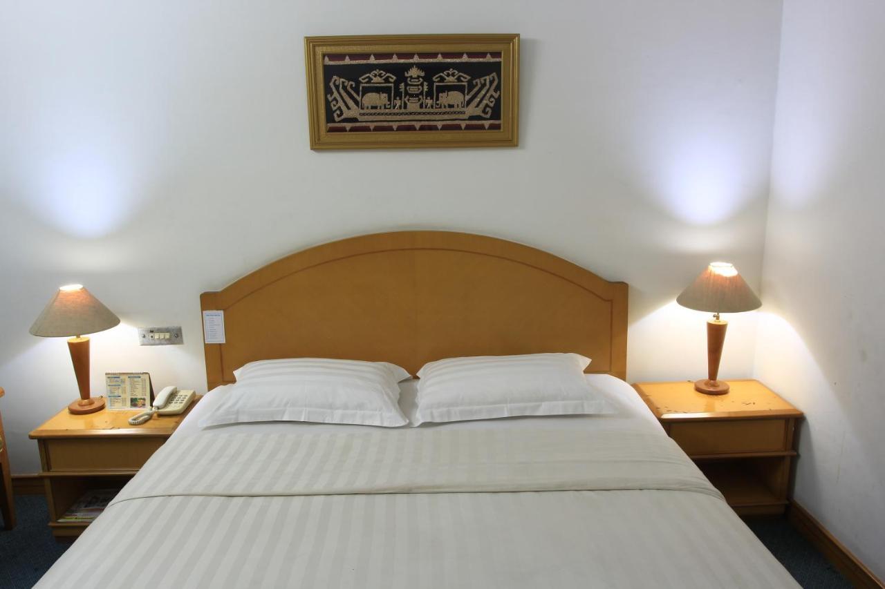 Hotel Marcopolo Bandar Lampung Zewnętrze zdjęcie