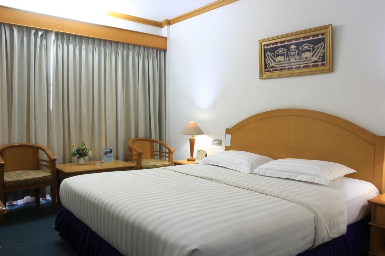 Hotel Marcopolo Bandar Lampung Zewnętrze zdjęcie